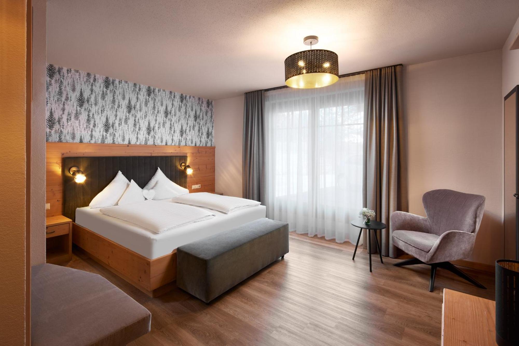 Alpinresort Stubaierhof ****S Fulpmes Rum bild